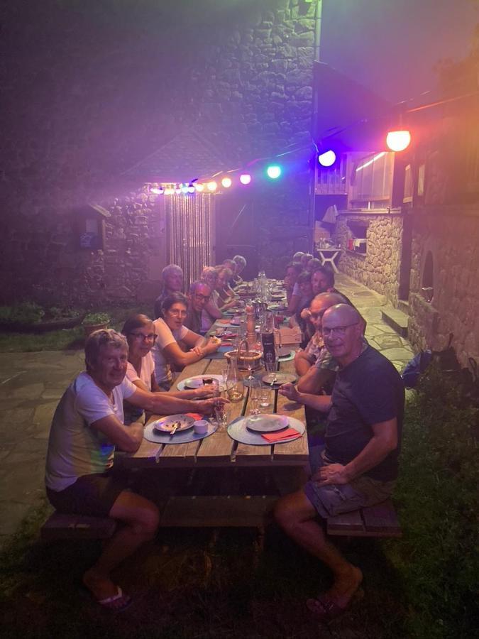 Golinhac Lo Soulenquo A Fonteilles Sur Le Gr 65 B&B 외부 사진